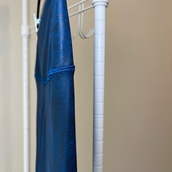 CRZ YOGA Leggings EUC blue and black, unique design see video! Gorgeous like new - Picture 7 of 14